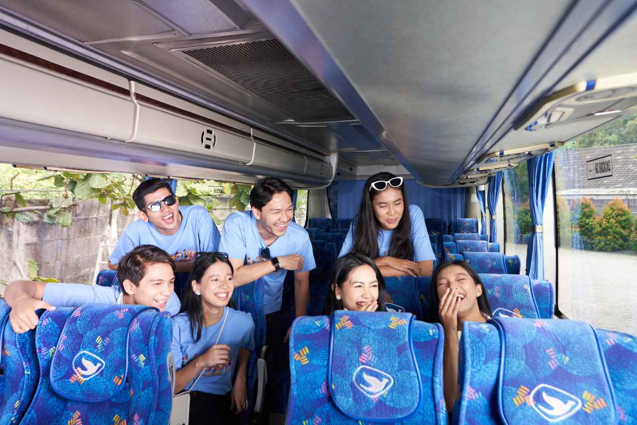 Sewa Bus Wisata