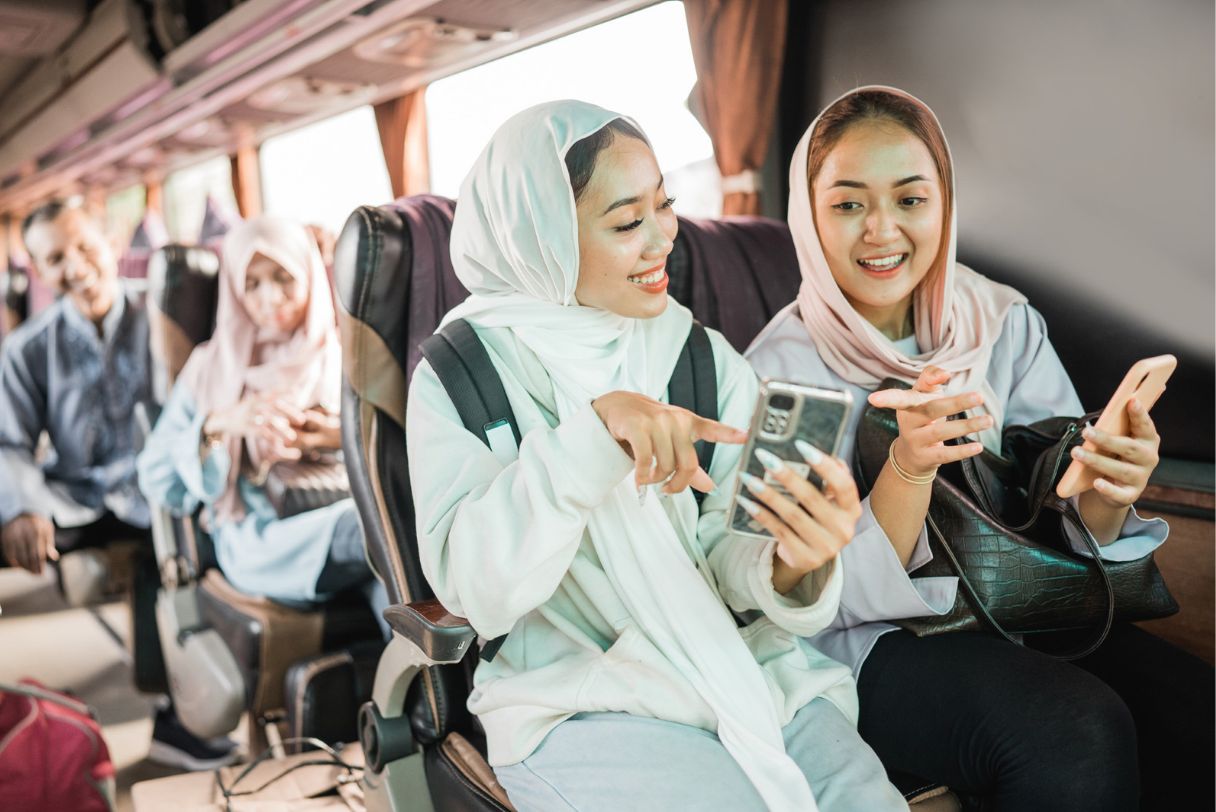 Sewa Bus Medium Luxury