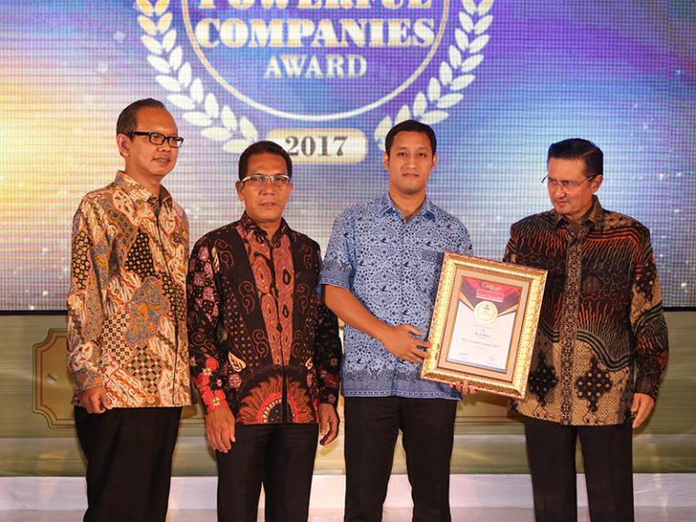 Blue Bird raih penghargaan Indonesia Most Powerful Companies Award 2017