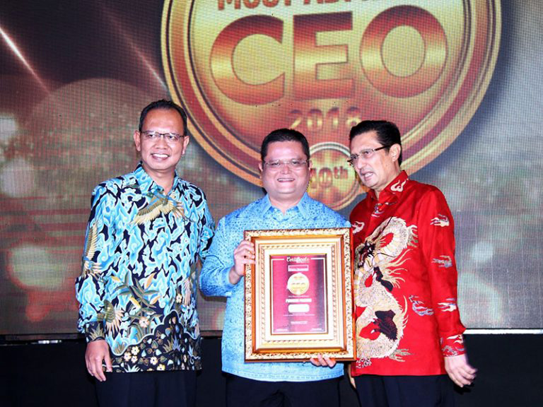 Direktur Utama Bluebird Raih Award Most Admired CEO 2018
