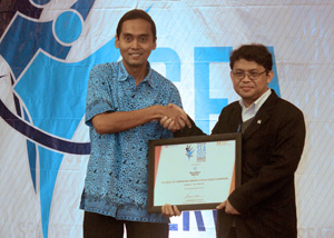 Blue Bird Group Win Semarang Service Excellence Award 2012