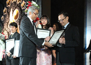 Blue Bird Group awarded the Indonesia Travel & Tourism Award 2012