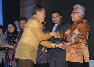 Big Bird Shows Their Achievements in Adikarya Wisata Jakarta Tourism Award 2012