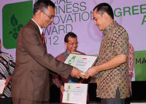 Blue Bird Group received Social Business Award 2012 in Human Resource Development category