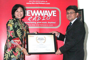 Blue Bird Group Clear Up the Indonesia Brand Champion Award 2011