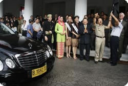 Silver Bird E-Class, Jakarta’s new icon